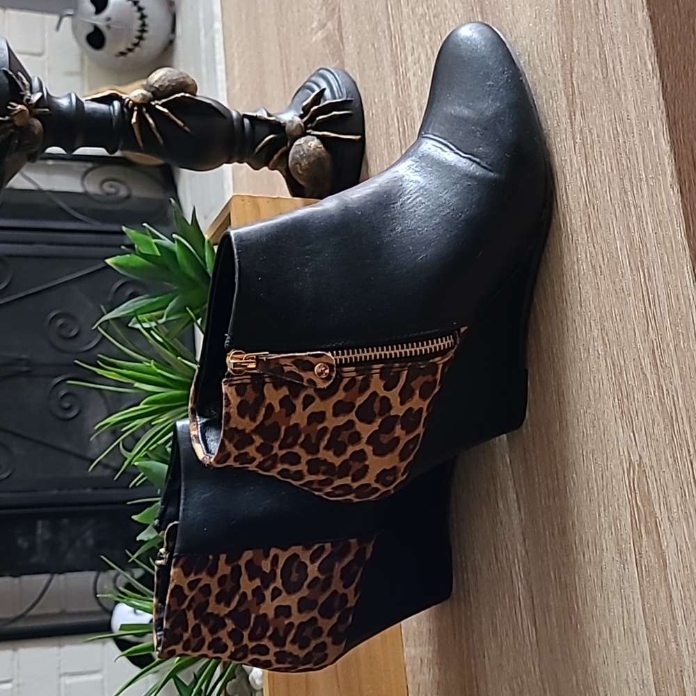 Report sz8.5 black bootie